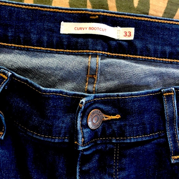 Levi’s bootcut jeans 👖 - Picture 3 of 3